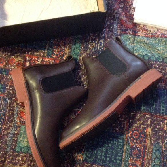 Cole Haan Men's Dark Brown Leather Chelsea Boots  - 11.5M  - New in Box - Picture 1 of 9